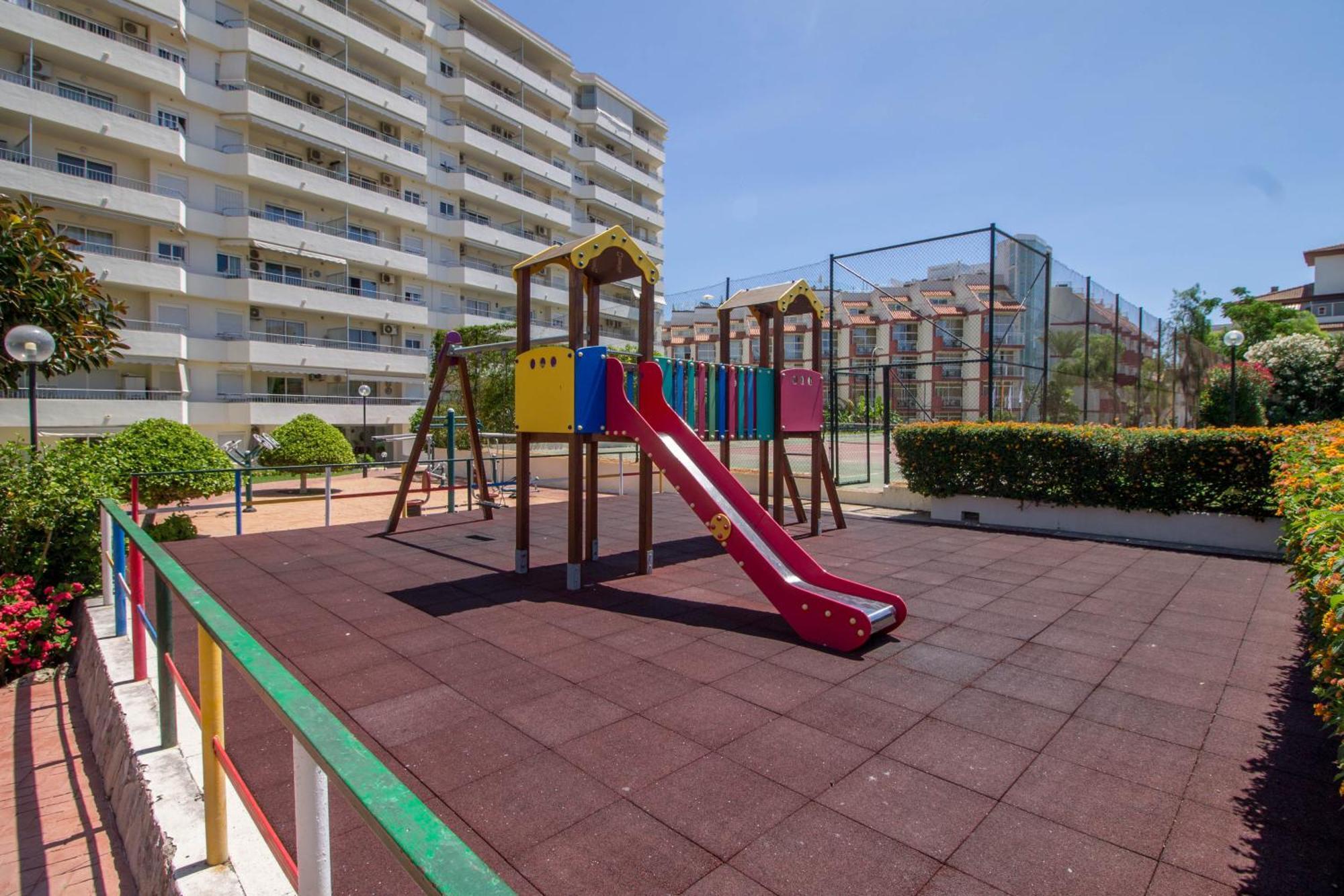 Carihuela Palace 417 By Ivi Real Estate Torremolinos Exterior photo