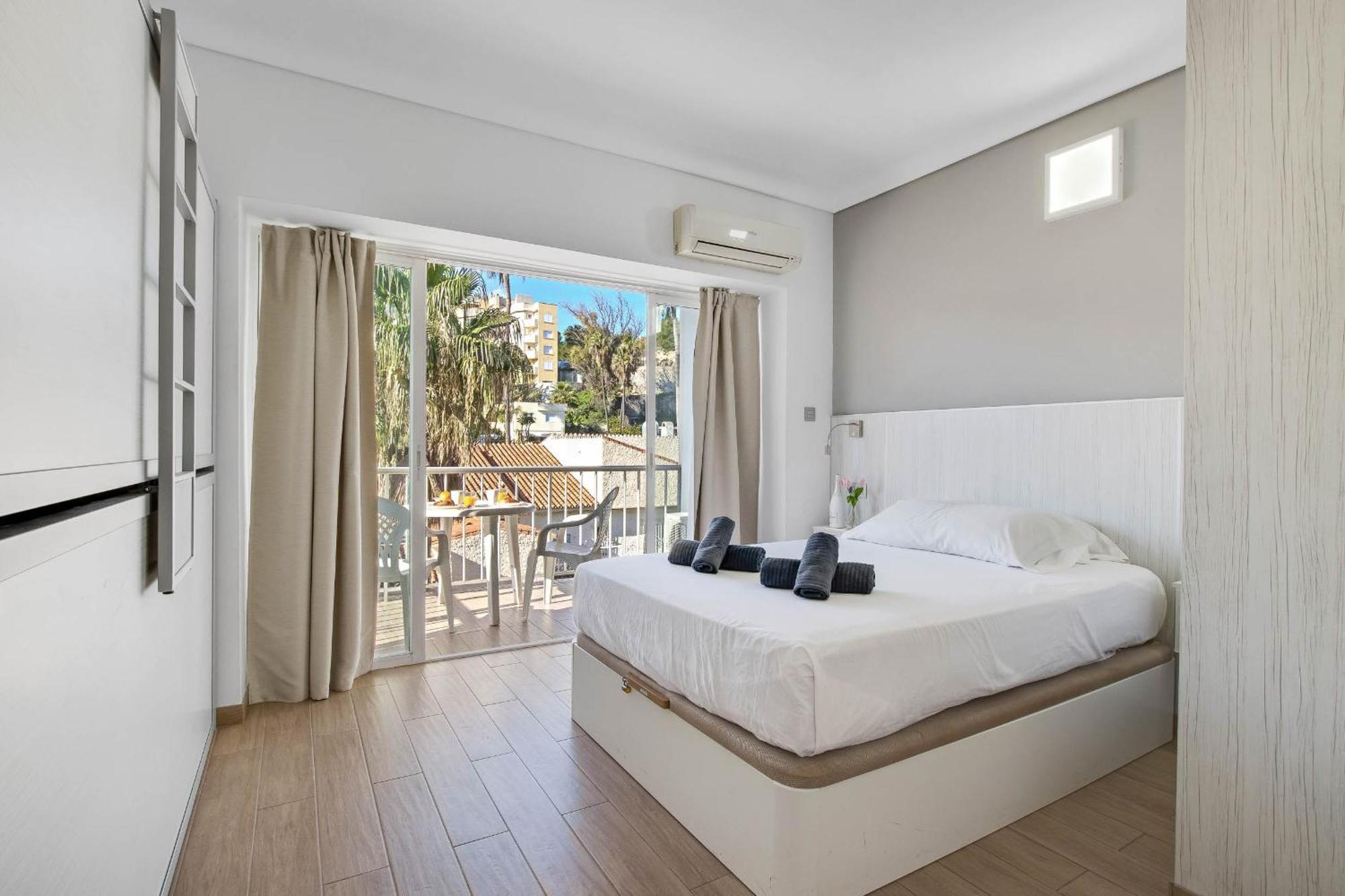Carihuela Palace 417 By Ivi Real Estate Torremolinos Exterior photo